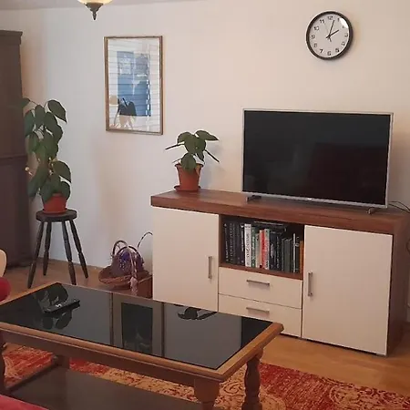 Apartment Aura 2 *