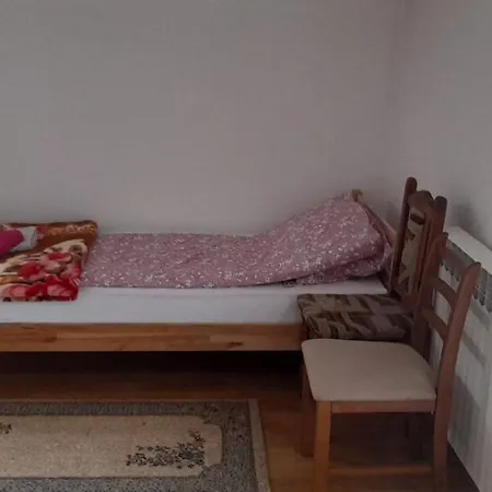 Apartment Aura 2